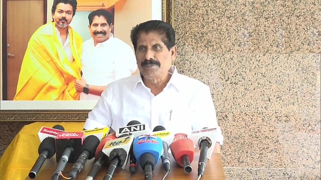 தமிழகம் முழுவதும் விஜய் விரைவில் சுற்றுப் பயணம்: கு.ப.கிருஷ்ணன் தகவல்